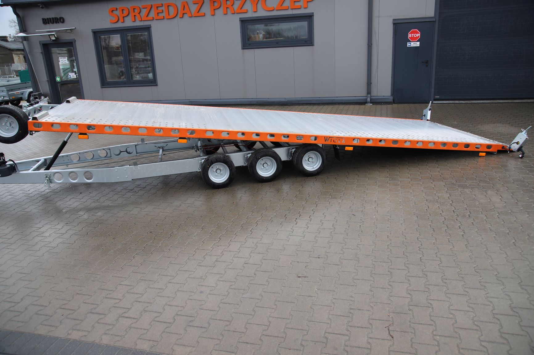 Wiola Uchylna L35G65P - heavy duty three-axle trailer, 650x208 cm, GVW 3500 kg - image 11
