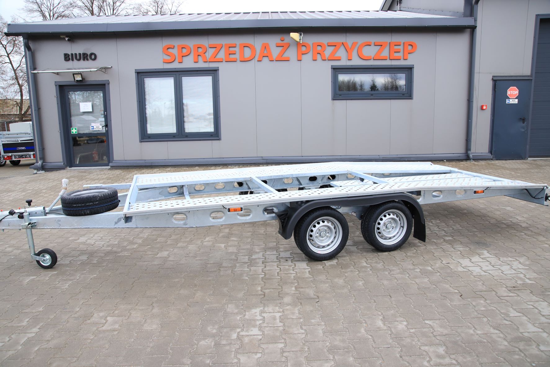 Gala Taurus T2745SL 13C – laweta dwuosiowa, 450x205 cm, DMC 2700 kg - zdjęcie 4