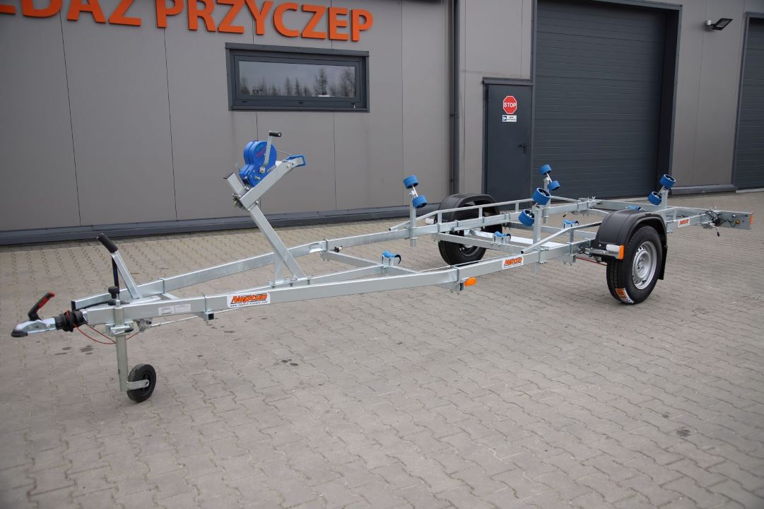 Neptun Navy N13-20 navy - Bootsanhänger, 610x205 cm, zGG 1300 kg
