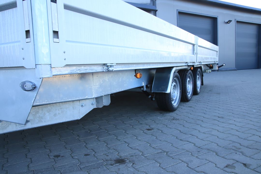 Niewiadów Boss 5.5 - heavy duty three-axle trailer, 550x210 cm, GVW 3500 kg - image 4