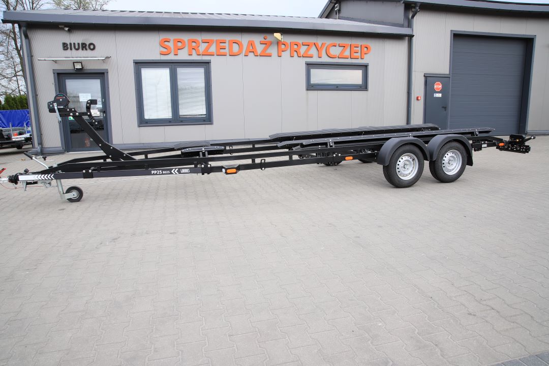 Lorries PP25-8025 tylne lampy LED w kolorze czarnym - Bootsanhänger, 780x252 cm, zGG 2700 kg