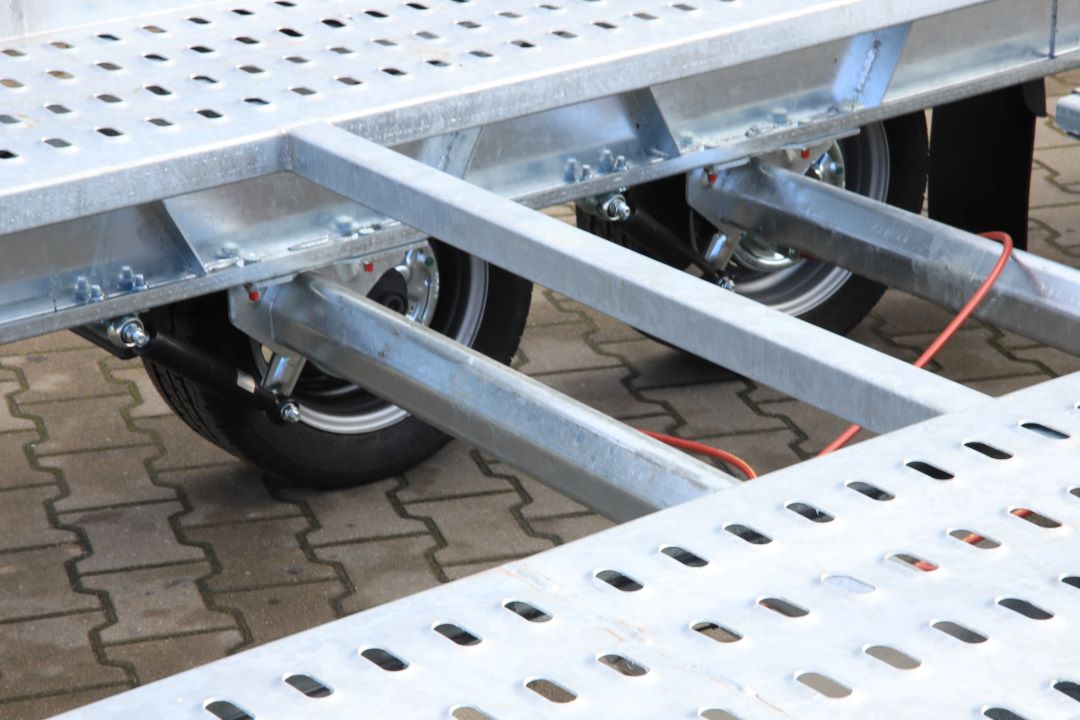 Niewiadów Jupiter Light 4.5 - twin-axle car transporter, 450x200 cm, GVW 2700 kg - image 4