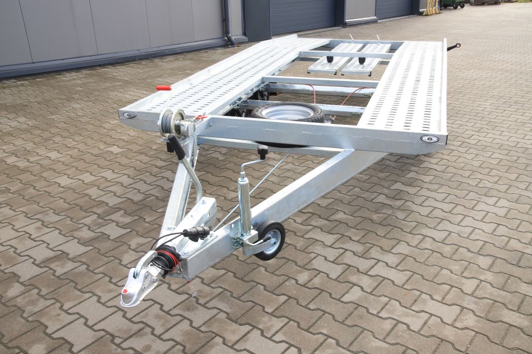 Niewiadów Jupiter Light 4.5 - twin-axle car transporter, 450x200 cm, GVW 2700 kg - image 5