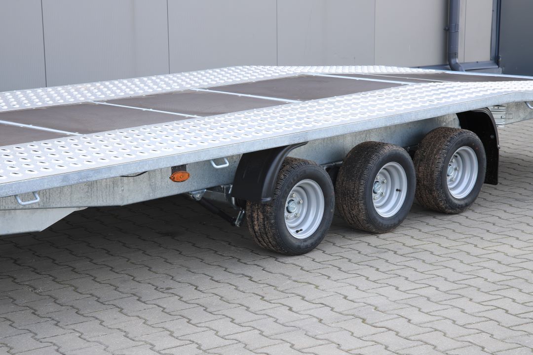 Niewiadów Jupiter NM 5.5 10C sklejka - dreiachsiger Autotransporter, 550x210 cm, zGG 3500 kg - Bild 3