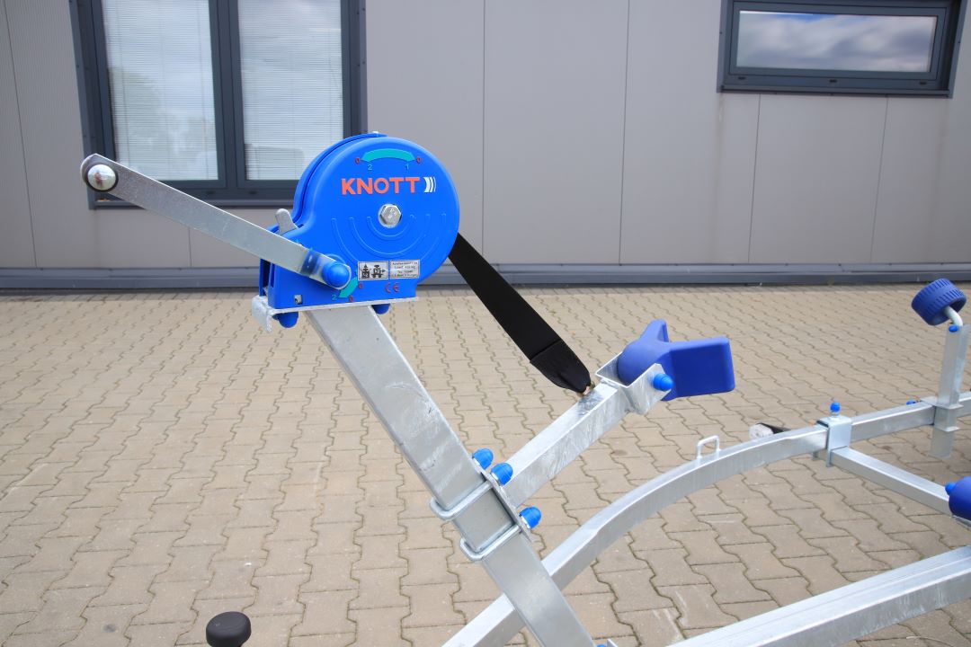 Faro Aqua z rolkami – przyczepa podłodziowa, 500x170 cm, DMC 750 kg - zdjęcie 2