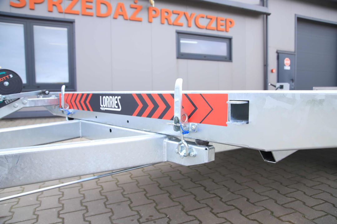 Lorries PLI35-5021 ze zintegrowanymi podjazdami uchylna alu ryfel – laweta dwuosiowa, 500x210 cm, DMC 3500 kg - zdjęcie 5