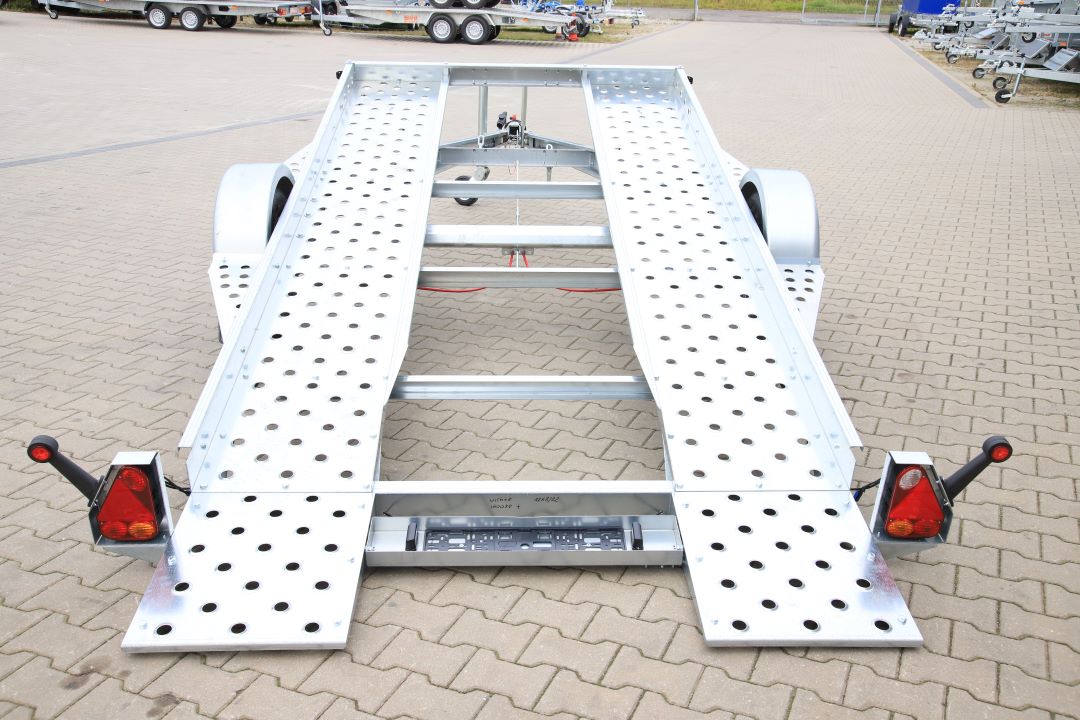 Niewiadów Mini Wenus - single-axle car transporter, 365x180 cm, GVW 1300 kg - image 6