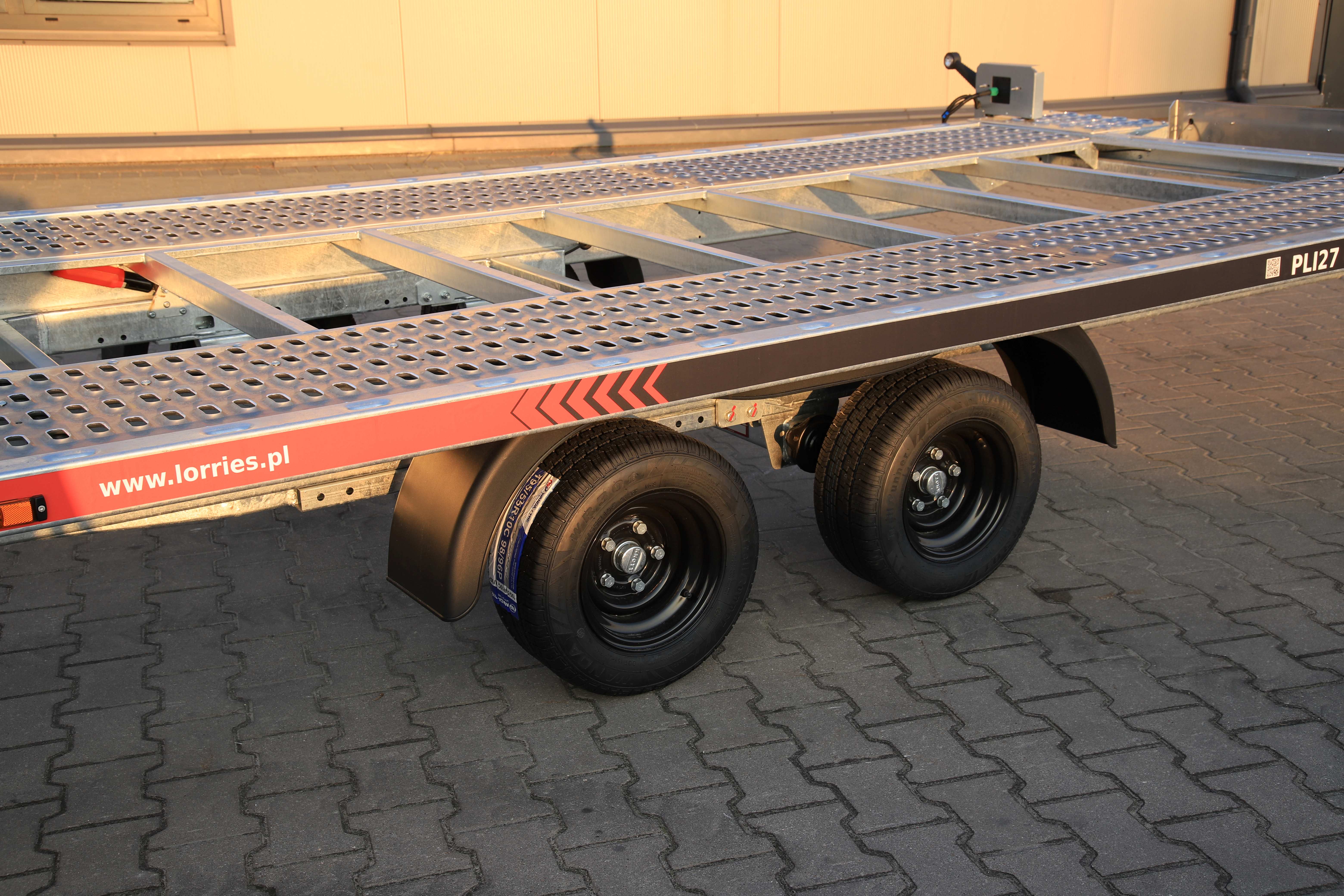 Lorries PLI27-4521 ze zintegrowanymi podjazdami uchylna full LED - zweiachsiger Autotransporter, 450x210 cm, zGG 2700 kg - Bild 5
