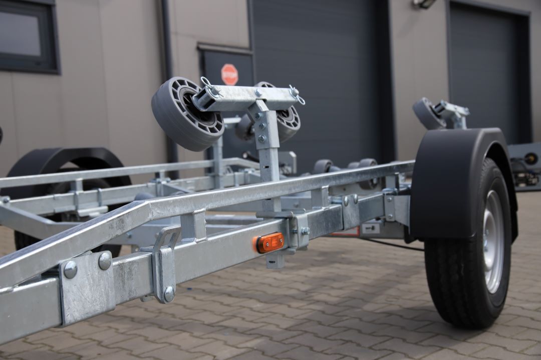 Lorries PP13-7023 - boat trailer, 660x223 cm, GVW 1300 kg - image 5