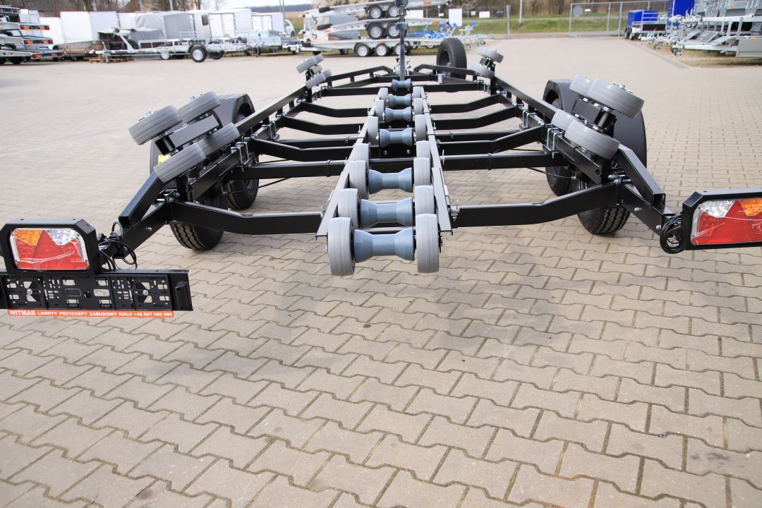 Lorries PP25-8025 tylne lampy LED z rolkami - boat trailer, 780x252 cm, GVW 2700 kg - image 8