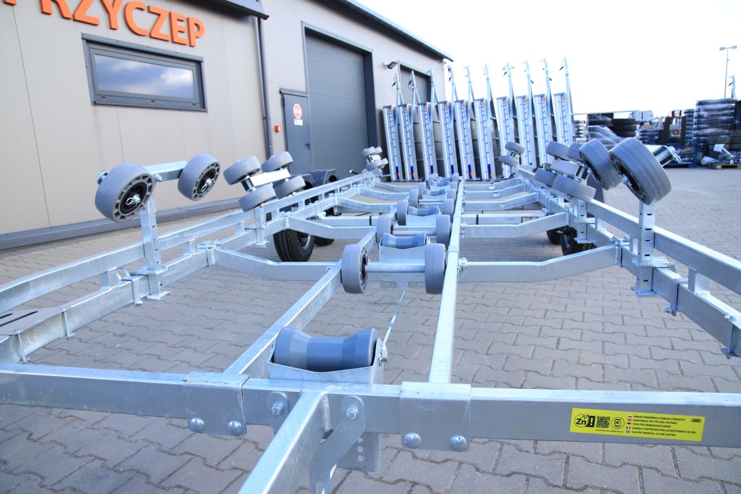 Lorries PP35-8825 - boat trailer, 860x252 cm, GVW 3500 kg - image 3