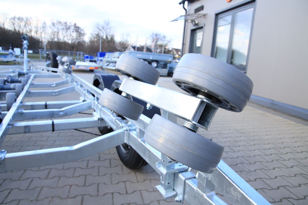 Lorries PP35-8825 - boat trailer, 860x252 cm, GVW 3500 kg - image 10