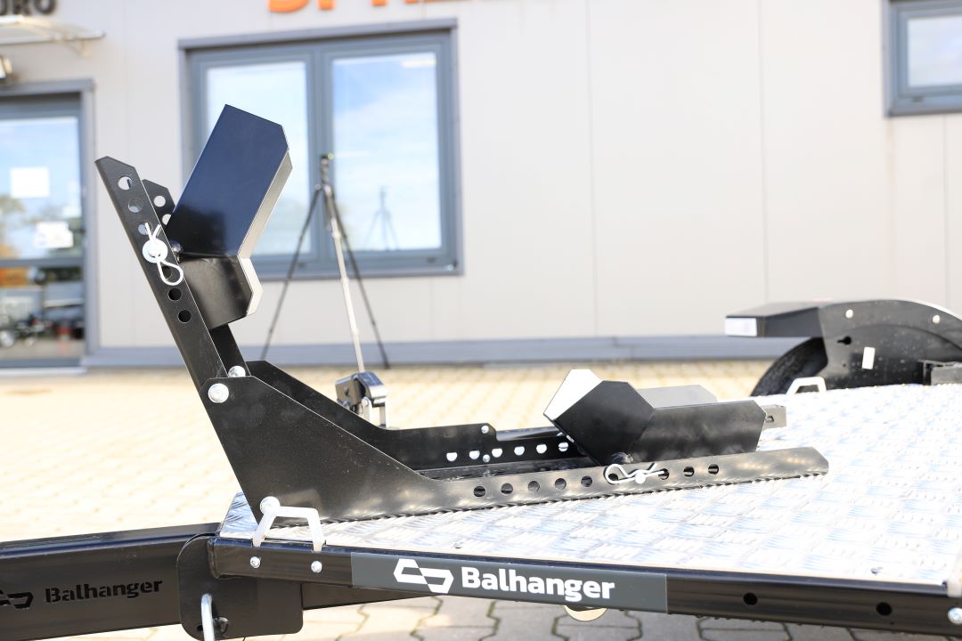 Balhanger MOTO-1 – przyczepa motocyklowa / quad, 238x104 cm, DMC 750 kg - zdjęcie 10