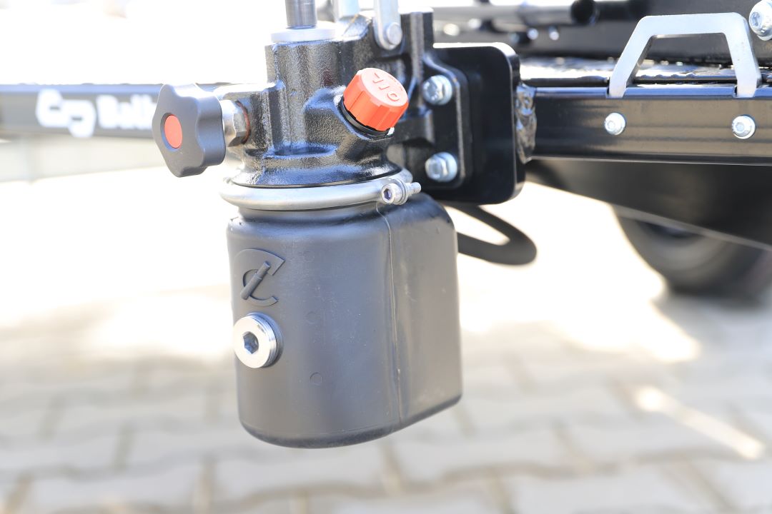 Balhanger MOTO-1 BLACK – przyczepa motocyklowa / quad, 238x104 cm, DMC 750 kg - zdjęcie 7