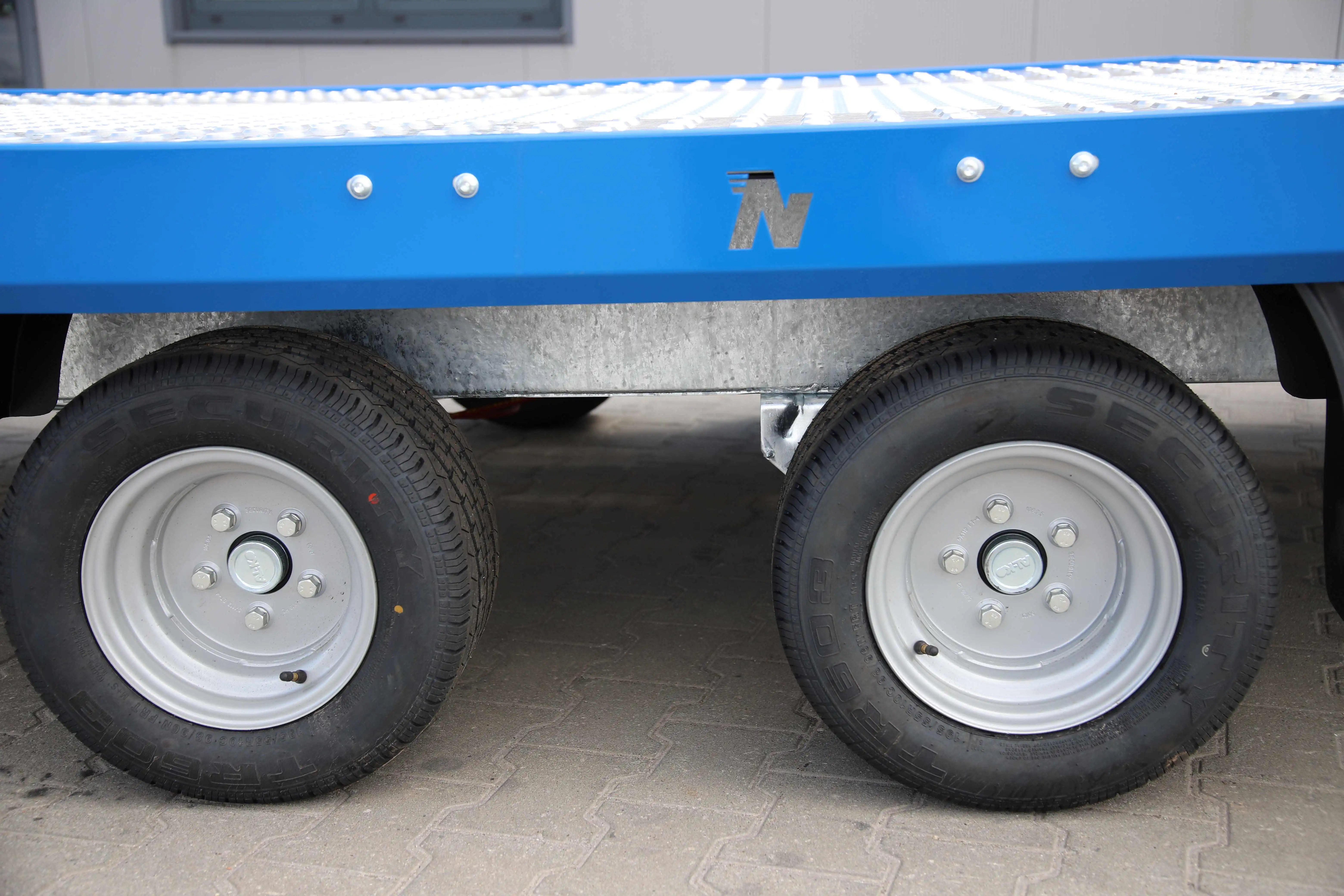 Niewiadów Jupiter NB - zweiachsiger Autotransporter, 450x195 cm, zGG 2700 kg - Bild 5